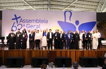 Luz de Cristo e apelo à paz marcam celebração ecumênica na 62ª Assembleia Geral da CNBB