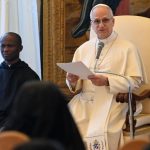 O Papa: o cristão é aquele que ama sem interesse e busca o bem comum