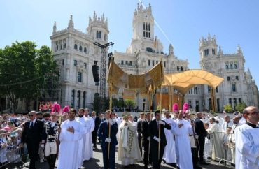Papa Leão XIV: Eucaristia não nos fecha numa devoção privada, mas nos envia aos irmãos