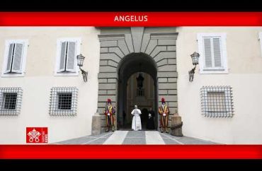Angelus em Castel Gandolfo: Deus não deixa de acreditar em nós