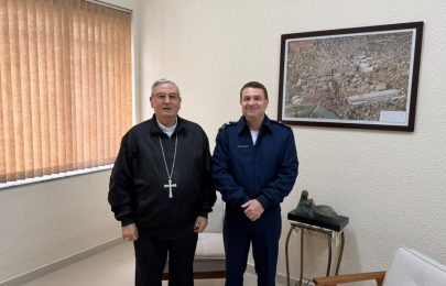 Dom Cesar recebe o Tenente-Brigadeiro do Ar Mauro Bellintani