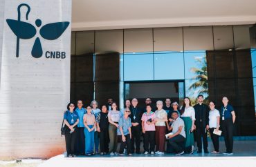 Missionários da Formação Ad Gentes, curso ofertado pelo CCM, visitam sede da CNBB em Brasília