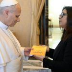 Papa sobre o combate aos vícios: a Igreja deve ser a família de todas as pessoas