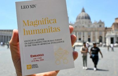 Magnifica humanitas: "É urgente colocar o ser humano no centro, e não a máquina"