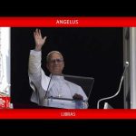 Que nenhum surdo fique fora da voz do Papa!