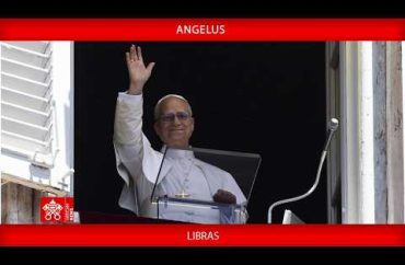 Que nenhum surdo fique fora da voz do Papa!