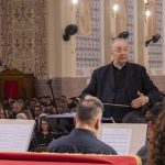 De volta ao Brasil: mons. Frisina à frente de um coro de mil vozes em Campinas/SP