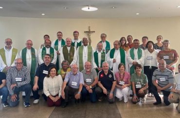 Seminário com bispos referenciais para as CEBs e Laicato reflete sobre vivência da comunhão, da participação e da missão