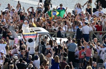 Papa a sacerdotes do Brasil: testemunhar publicamente o amor a Jesus, não escondê-lo